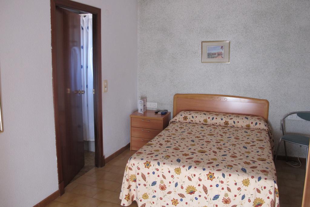Hostal Casa Pepe Tauste Room photo